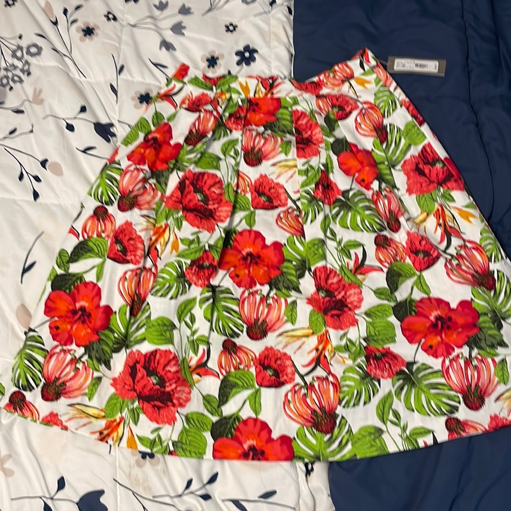 Pleated skirt